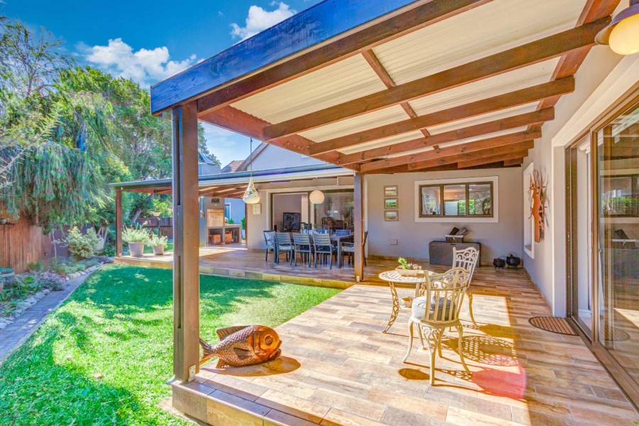 3 Bedroom Property for Sale in Brenton On Lake Western Cape